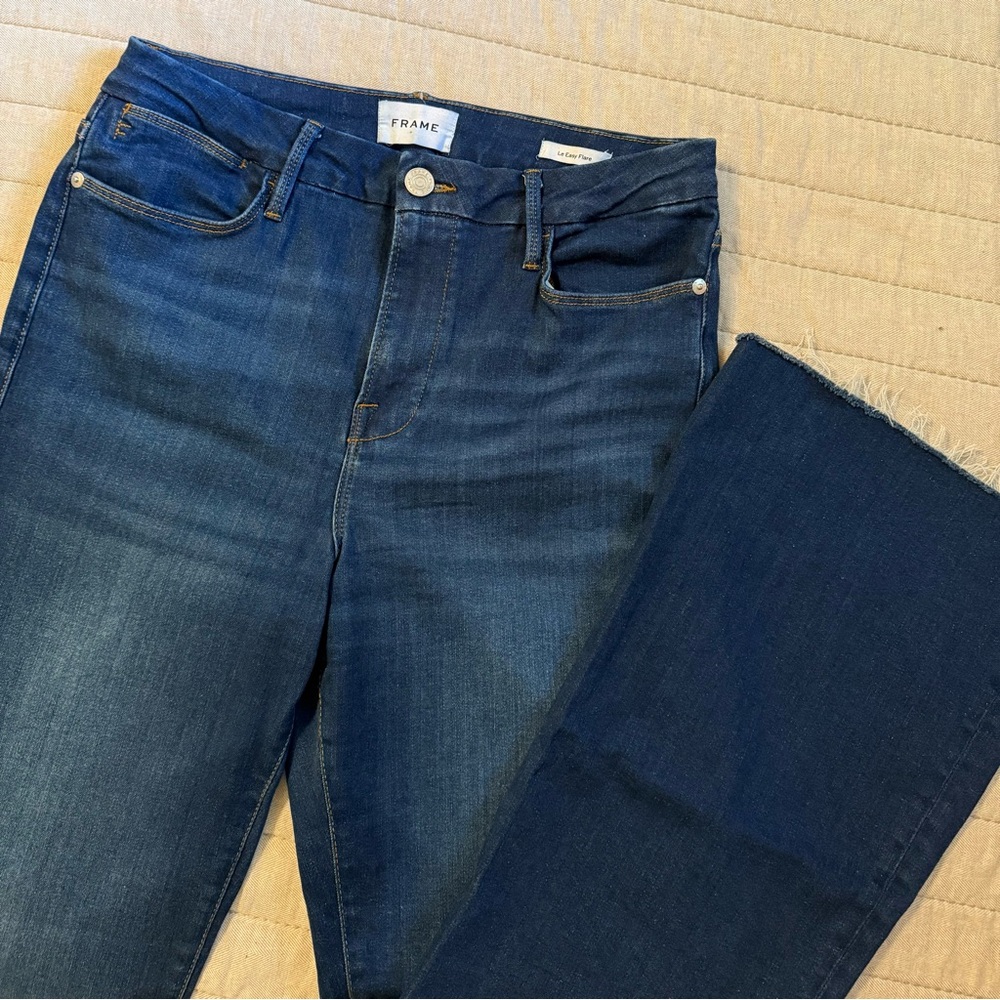 Frame Le Easy Flare Jean
